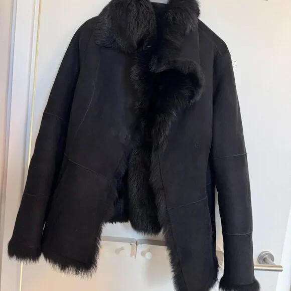 UGG Karlene Black Toscana Shearling Coat 100% Sheepskin Size Small MSRP: $1,465